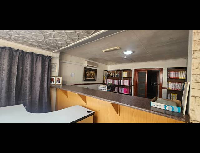 934M² BUSINESS FOR SALE IN RUSTENBURG CENTRAL